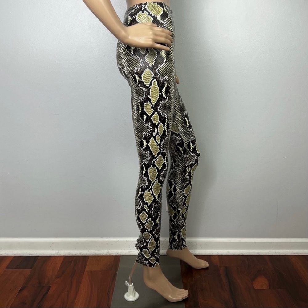 NEW COMMANDO REVOLVE FAUX LEATHER LEGGINGS - Picture 5 of 8